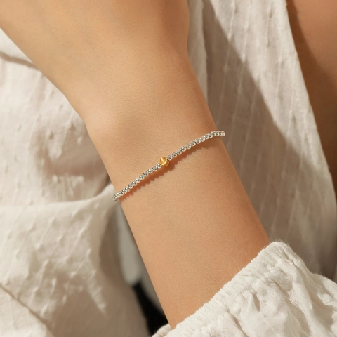 Minimalistisches 925 Sterling Silber Perlenarmband Mit Mattierter Goldener Perle Kontrastdesign Verstellbarer Handschmuck Für Damen