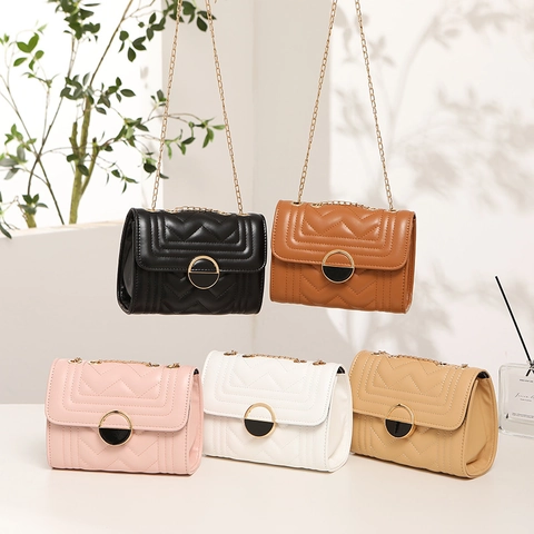 Women Quilted Crossbody Bag PU Leather Chevron Chain Shoulder Bag Round Buckle Small Square Purse Elegant Daily