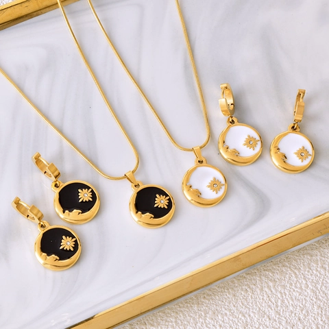 Collier Pendentif Étoile Lune Soleil en Acier Titane Et Boucles D'Oreilles pour Femme Bijoux Vintage Céleste Plaqué Or