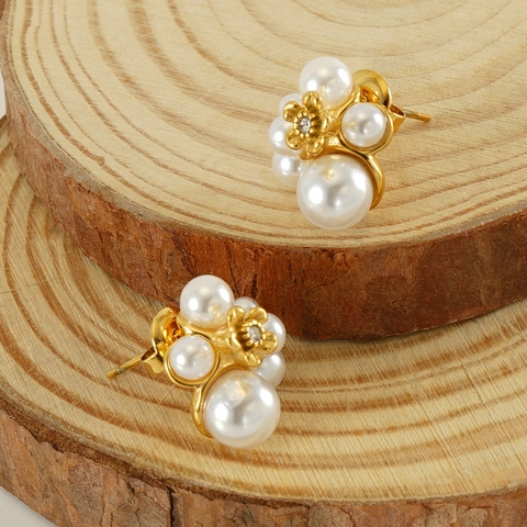 Orecchini A Lobo Fiore E Perla Artificial Per Donna Acciaio Inossidabile Placcato Oro 18K Zircone Incastonato Stile Elegante