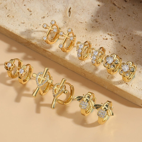 Exquisite Small Copper Zirconia Stud Earrings Gold Floral Bee Butterfly Cross Heart Shape Niche Design Fashion Jewelry For Women