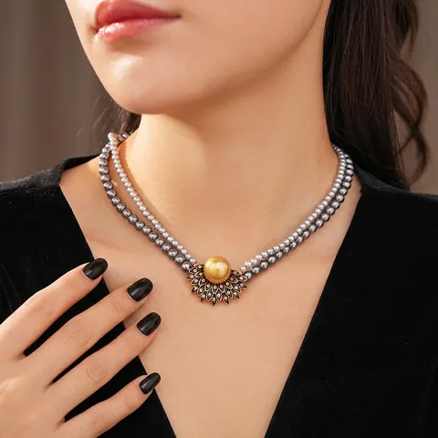 Doppellagige Kunstperlenkette Mit Goldenem Sonnenblumenanhänger Legierung Glas Straß Vintage Schlüsselbeinkette Damen Luxus