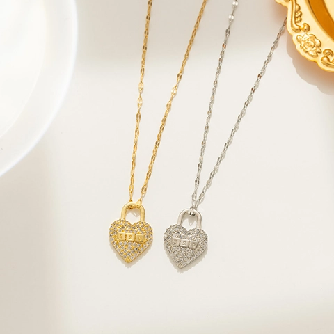 Collar Colgante Corazón Candado Acero De Titanio Diamantes De Imitación 520 Grabado Cadena Clavícula Joyas Para Mujer