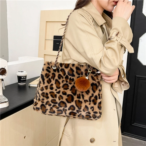 Leopard Print Artificial Fur Tote Bag Large Capacity With Metal Chain Strap And Fur Ball Charm Women Chic Daily Autumn Winter