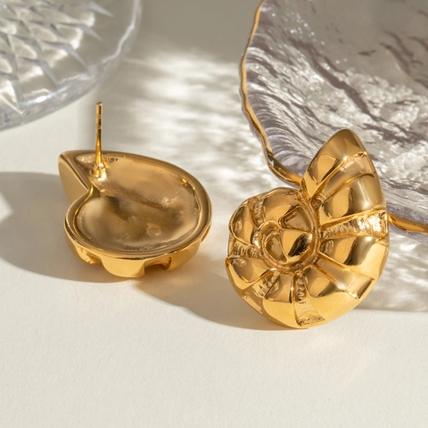 Dames Roestvrijstalen Schelp Oorbellen 18K Verguld Nautilus Schelp Studs Hypoallergeen Waterdicht Sieraden