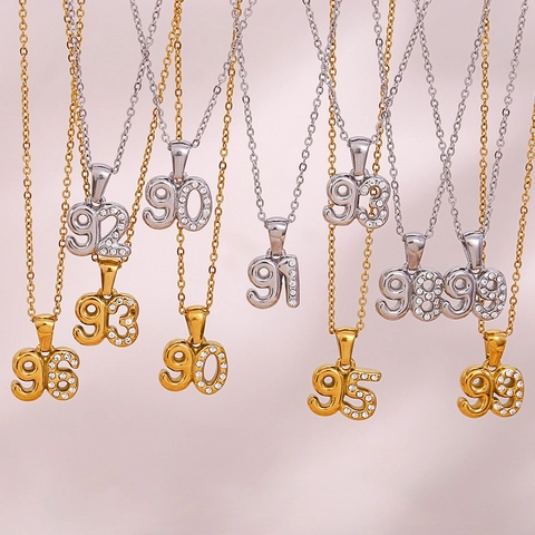 Minimalistische Edelstahl Jahr Zahl Anhänger Halskette Für Damen Gold Silber Galvanisiert Strass Eingelegt Mode Schmuck