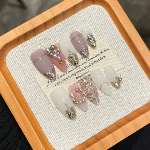 Uñas Postizas Hechas A Mano Degradado Rosa Blanco Con Perlas Artificiales Brillo Estrella Francés Elegante Forma Almendra Para Mujeres