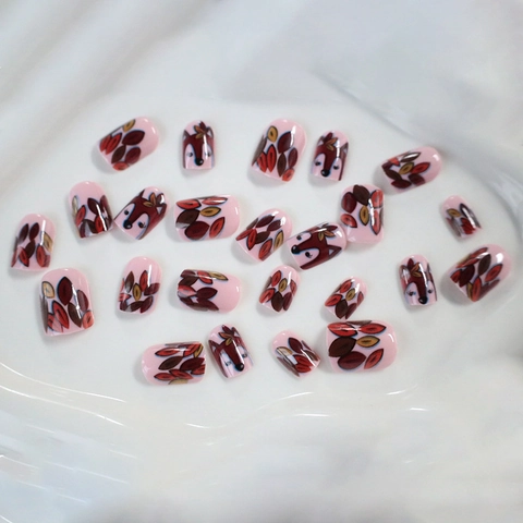 Short Square Press On Nails Autumn Fox Maple Leaf Pattern Glossy Sweet Cute Fake Nails With Jelly Glue And File