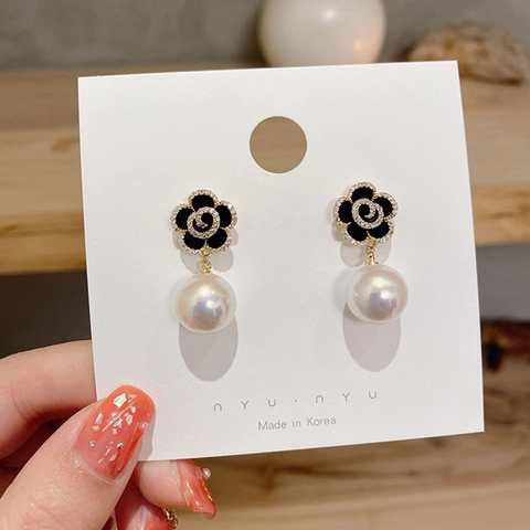 Zwarte Roos Bloem Kunstparel Drop Oorbellen Legering Strass Met Zilveren Oorsteker Elegante Franse Chique Sieraden