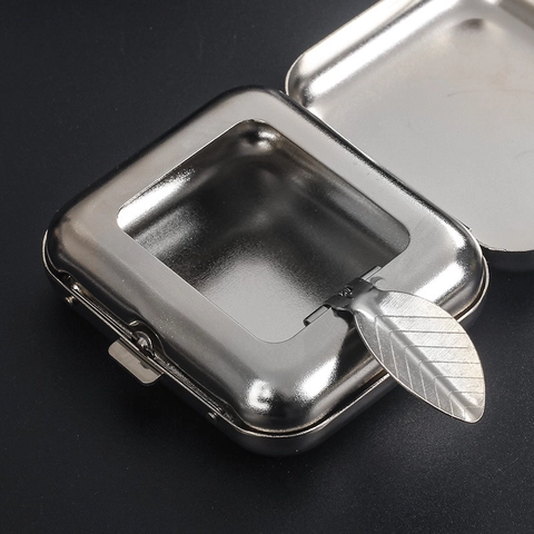 Portable Pocket Metal Ashtray Square Mini Smoking Ash Tray With Hinged Lid Leaf Holder For Outdoor Travel Car Use
