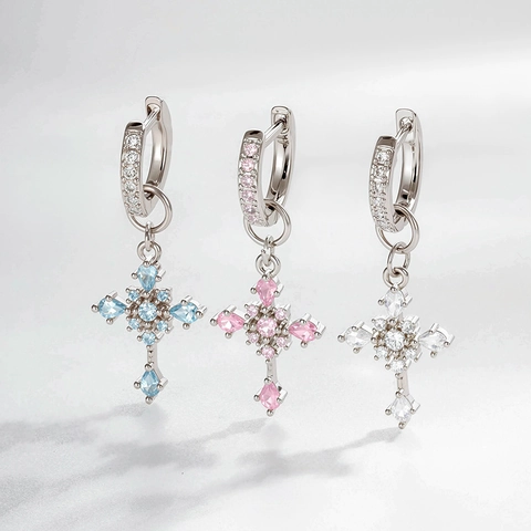 Pendientes De Aro Con Colgante De Cruz Cobre Con Circonitas Bañado En Plata Joyería Religiosa Minimalista Para Mujer
