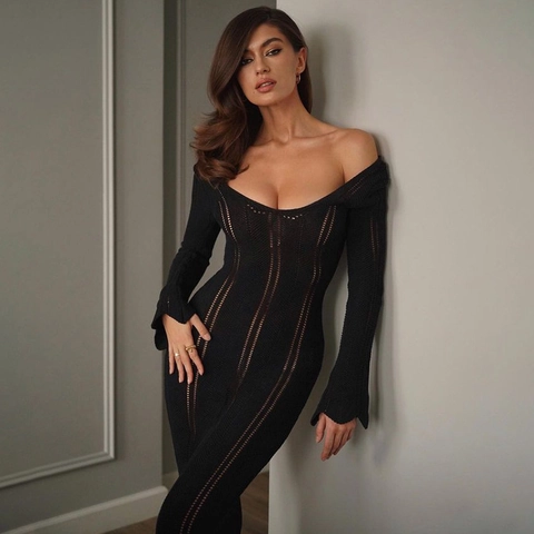 Women Sexy Backless Knitted Maxi Dress Long Sleeve U Neck Bodycon Ribbed Hollow Out Streetwear Elegant Solid Color