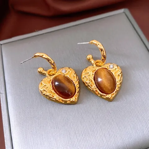 Pendientes De Corazón Retro Con Piedra Resina Marrón Aleación Textura Oro Martillado Poste Plata Ley 925 Mujer