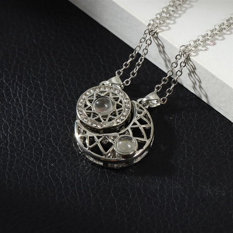 Sun Moon Paar Anhänger Halsketten Magnetische Attraktion Projektion Legierung Zirkonia Romantischer Schmuck