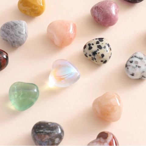Polierte Naturkristallsteine In Herzform Heilende Energie Reiki Edelsteine Für Heimdekoration Schreibtisch Ornamente