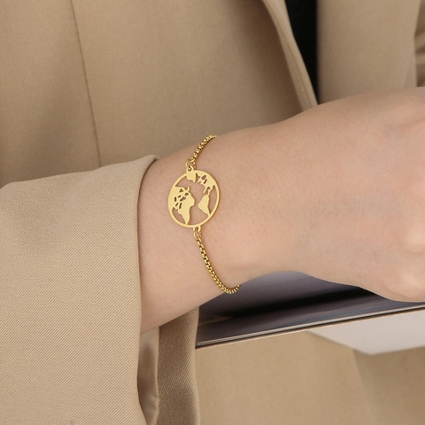 World Map Pendant Bracelet Stainless Steel Adjustable Box Chain With Heart Charms Hollow Out Fashion Jewelry For Women