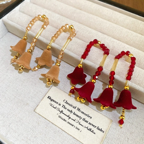 Vintage Lange Quasten Blumen Ohrhänger Mit Beflockten Samt Kristallperlen Und Silbernem Ohrstecker Elegante Nischenschmuck