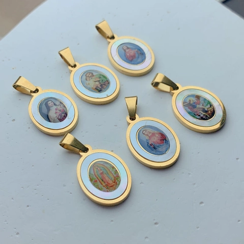 Religious Pendant Stainless Steel 18K Gold Plated Shell Oval Catholic Virgin Mary Guadalupe Jesus Sacred Heart Accessory