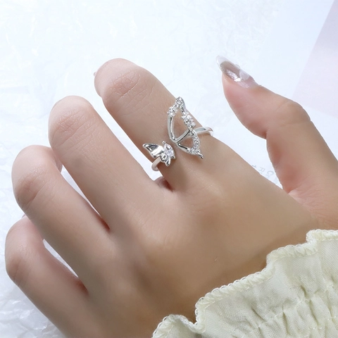 Zoete Holle Vlinder Open Ring Voor Vrouwen Koper Ingelegde Zirconia Asymmetrische Vleugels Verstelbare Mode Sieraden Cadeau