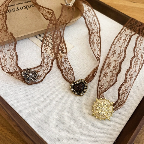 Collana Girocollo In Pizzo Marrone Vintage Pendente Cuore Fiore Sole In Lega Strass Perla Artificial Sintetica Per Donna