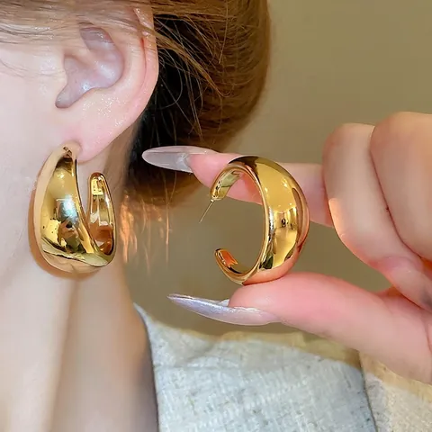 Glänzende Goldene Chunky C-Form Creolen Für Damen Minimalistischer Acrylschmuck Mit 925 Sterling Silber Ohrstecker
