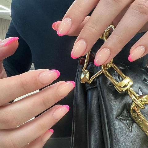 Short Oval French Tip Press On Nails Glossy Nude Pink Hot Pink Elegant Minimalist Artificial Fake Nails For Women