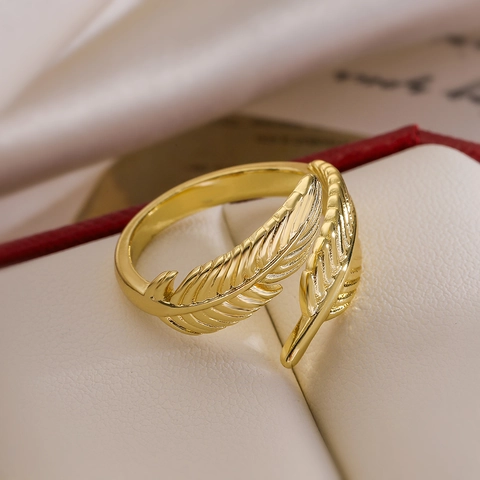 Western Vintage Copper Gold Plated Feather Open Ring For Women Minimalist Adjustable Geometric Finger Ring Jewelry Gift