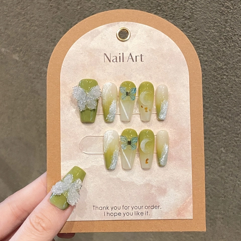 Unghie Finte Fatte A Mano Sfumate Verde Bianco Forma Bara Farfalla 3D Strass Unghie Lucide Per Donne