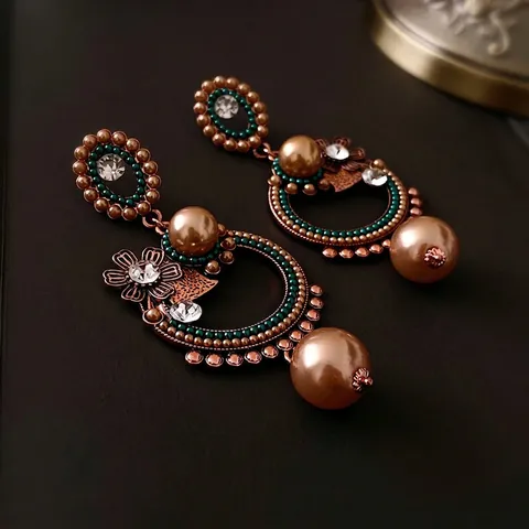 Vintage Flower Drop Earrings With Alloy Rhinestones And Silver Earring Post Champagne Imitation Artificial Pearl Palace Style Women