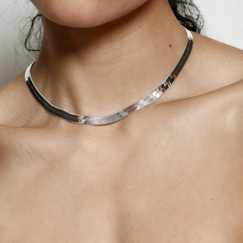 Collar De Cadena De Espiga De Acero Inoxidable Chapado En Oro De 18K Cadena De Serpiente Plana Joyería De Moda Minimalista Clásica Para Mujer