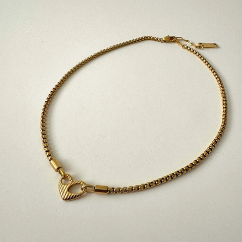 Collar Con Colgante De Corazón De Acero Inoxidable Chapado En Oro De 18K Grabado Letra Mom Love Joyería Vintage