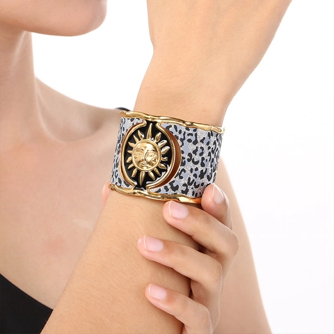 Brazalete Ancho Relieve Sol Luna Acero Inoxidable Estampado Leopardo Ajustable Borde Ondulado Retro Bohemio Mujer