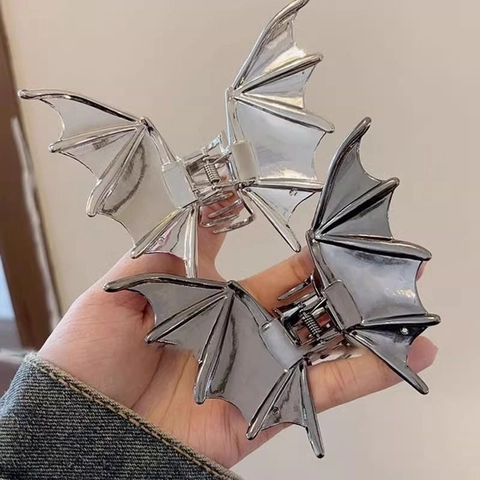 Metal Bat Wings Hair Claw Clip Halloween Gothic Punk Alloy Shark Clip For Women Girls Hair Accessories