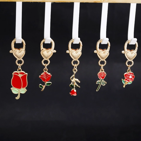 Colgantes de Aleación de Esmalte Rosa Flor Corazón Cierre de Langosta para Mujer Bolsa Llavero DIY Joyería Accesorios