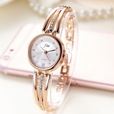 Fashion Women Quartz Watch Round Dial Alloy Bangle Strap Rhinestone Encrusted Elegant Dress Wristwatch