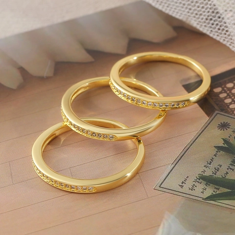 Elegante Herzförmige Zirkonia Ringe Kupfer Vergoldet Verstellbar Offen Glatte Oberfläche Minimalistischer Modeschmuck Für Damen