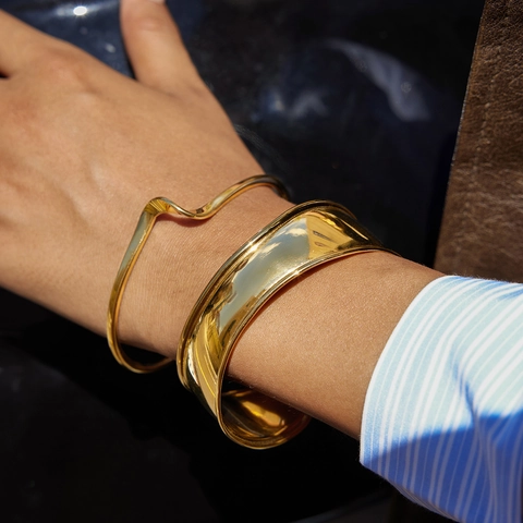 Luxus Geometrisches Edelstahl Offenes Armreif Armband 18K Vergoldet Welle Knoten Wasserschmuck Für Frauen