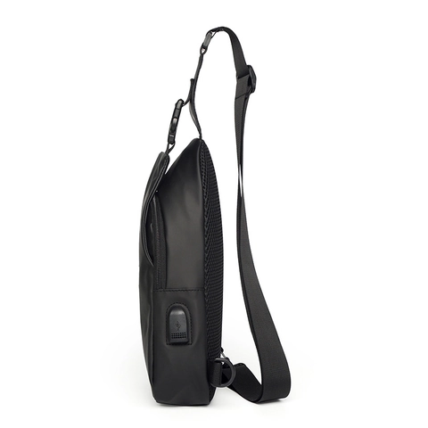 Bolso de Pecho Impermeable para Hombre Gran Capacidad Bandolera Con Puerto de Carga USB Viaje Deporte Exterior