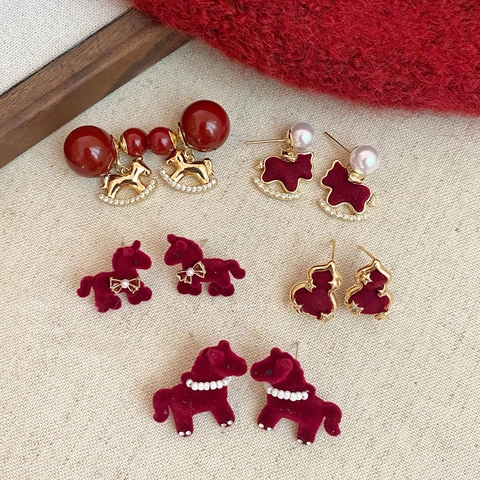 Red Flocking Little Horse Artificial Pearl Stud Earrings With 925 Sterling Silver Earring Post Vintage Zircon Alloy Festive Jewelry For Women
