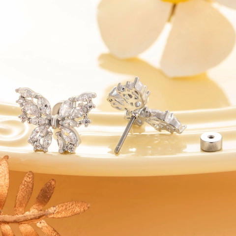 Vlinder Oorkraakbeen Stud Piercing Sieraden Koper Zirconia Met Titanium Staal Schroefsluiting