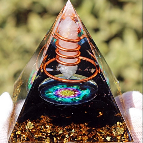 Piramide Orgone Cristallo Generatore Energia Torre Resina Decorazione Casa Ufficio Meditazione Chakra Yoga Albero Vita