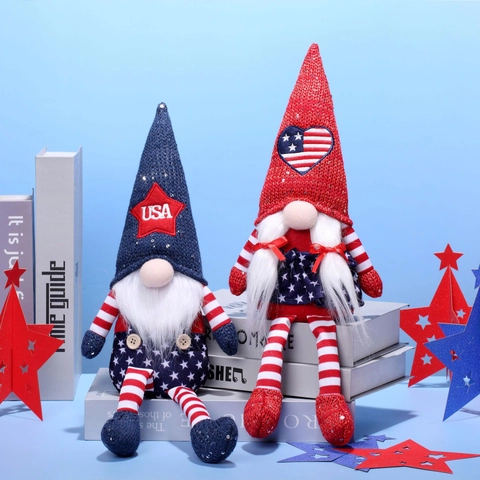 Patriotic Gnome Ornament USA Flag Knitted Faceless Doll With Stars And Stripes Sequins July Fourth Home Decoration