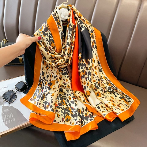 Écharpe Femme Surdimensionnée En Satin Artificielle Imprimé Léopard Color Block Châle Protection Solaire Plage Mode