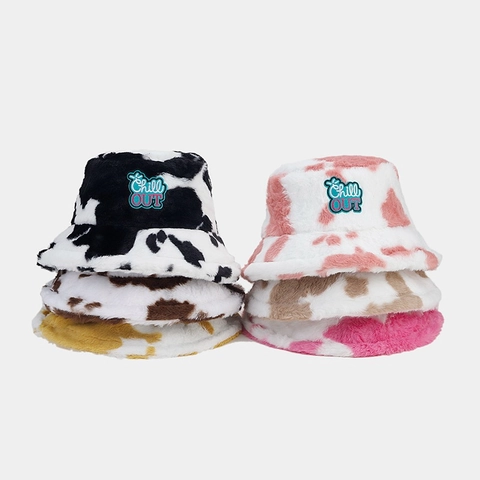 Cappello Alla Pescatore Peluche Pelliccia Sintetica Stampa Mucca Inverno Caldo Patch Ricamo Lettere Moda Donna