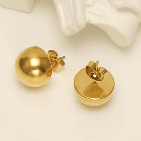 Boucles D'oreilles Puces Demi-Boule Minimalistes Avec Tige En Acier Inoxydable Plaqué Or 18K Polissage Miroir Pour Femmes