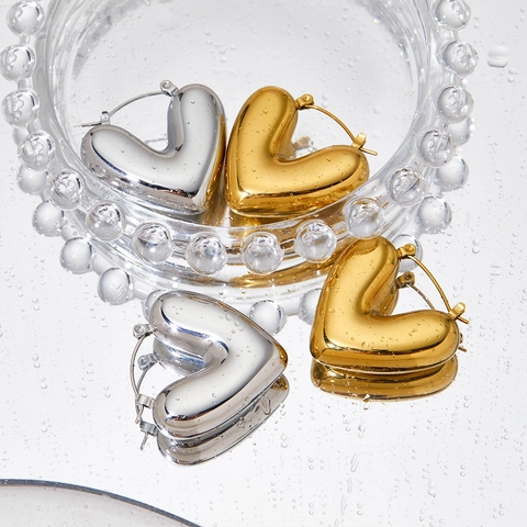 Orecchini A Cerchio Spessi A Forma Di Cuore In Acciaio Inossidabile Minimalista Stereoscopico Gioielli In Metallo Lucidato Per Donne Chic