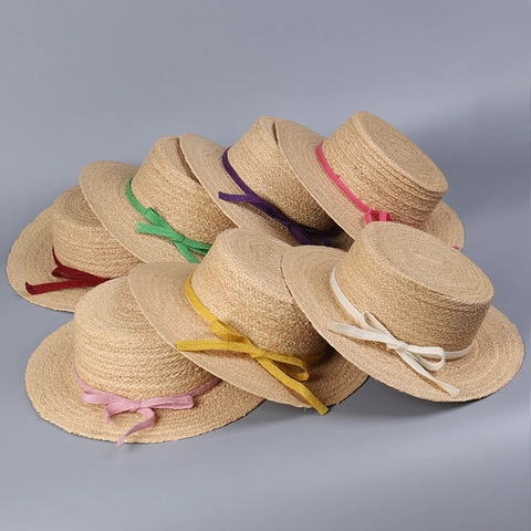 Chapeau Boater en Raffia Tissé à la Main Pour Femmes Chapeau de Soleil d'Été en Paille à Sommet Plat Avec Nœud Coloré Bord Large