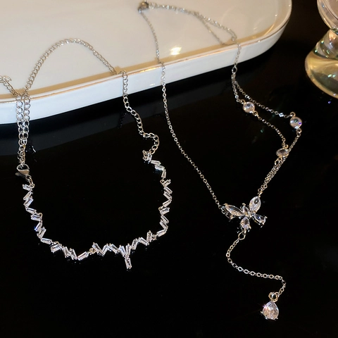 Collier Papillon À Glands Zircon Cubique Incrusté Ton Argent Chaîne De Clavicule En Forme De Y Bijou Élégant