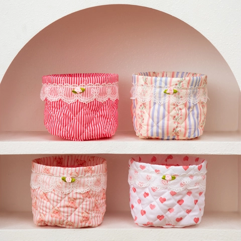 Panier De Rangement Bureau Tissu Matelassé Organisateur Cosmétique Dentelle Rose Bac Tissu Style Rural Maquillage Papeterie