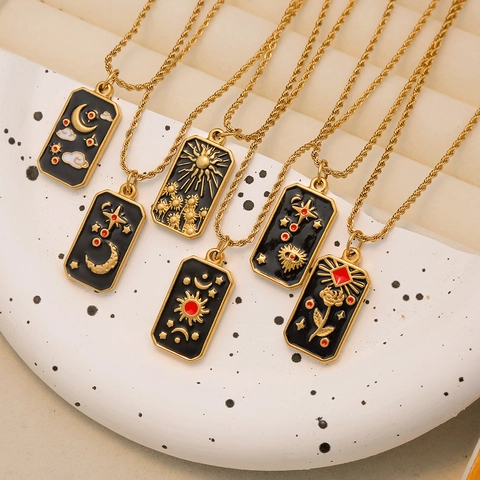 Vintage Tarot Karte Anhänger Halskette Edelstahl Vergoldet Sonne Mond Stern Himmlisch Emaille Rechteckiger Schmuck